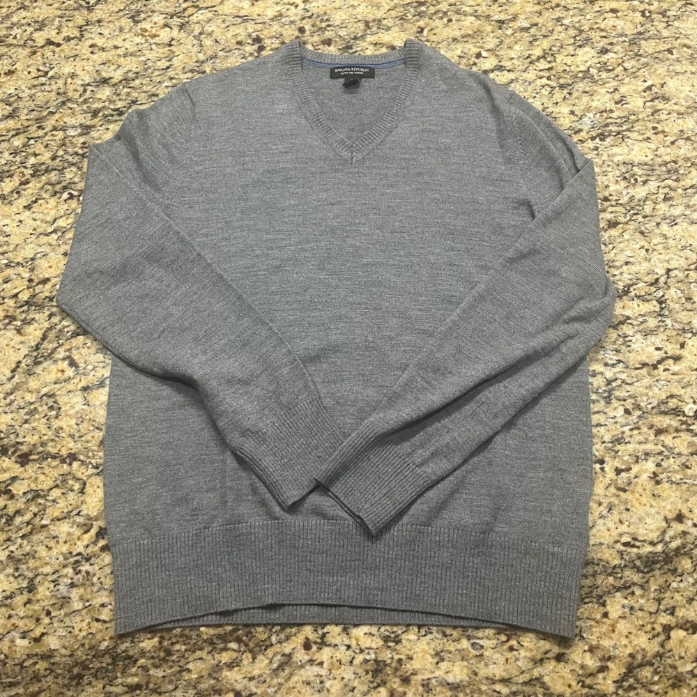 Banana Republic Mens Gray Extra Fine Merino Wool V-Neck‎ Sweater Large